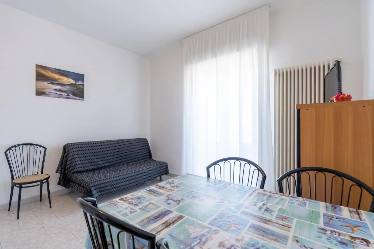 Beach Suite Hotel Μπελάρια-Ιτζέα Μαρίνα